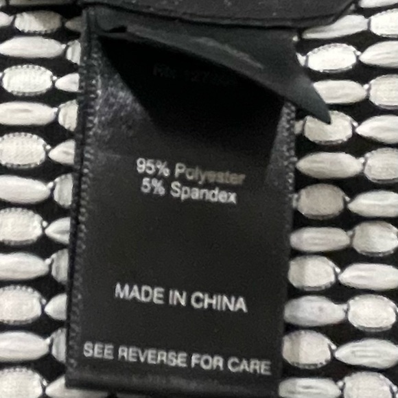 Like New!  Ali Miles Jacket Black White Polka Dot  Stretch Art Top Size Small - Picture 8 of 8